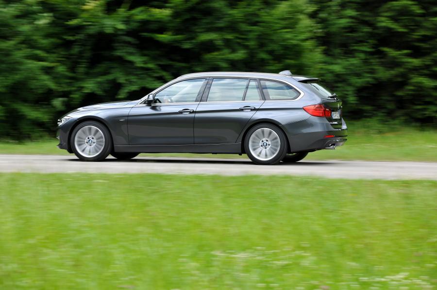  BMW 328i Touring Luxury 2012 года  (фото 192 из 200)